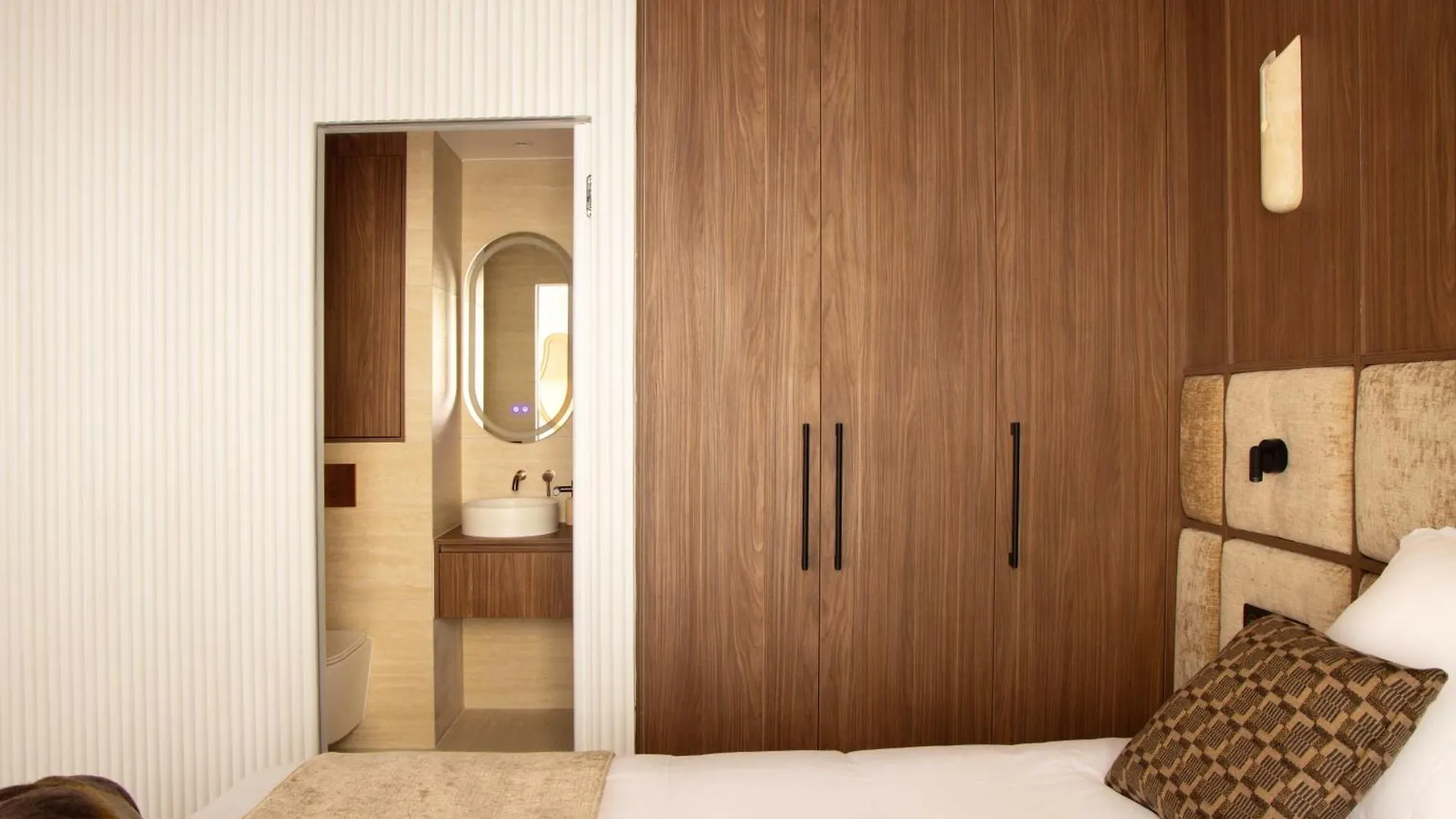 Luxurious A-c Flat - 2p - Bastille-le Marais Paris